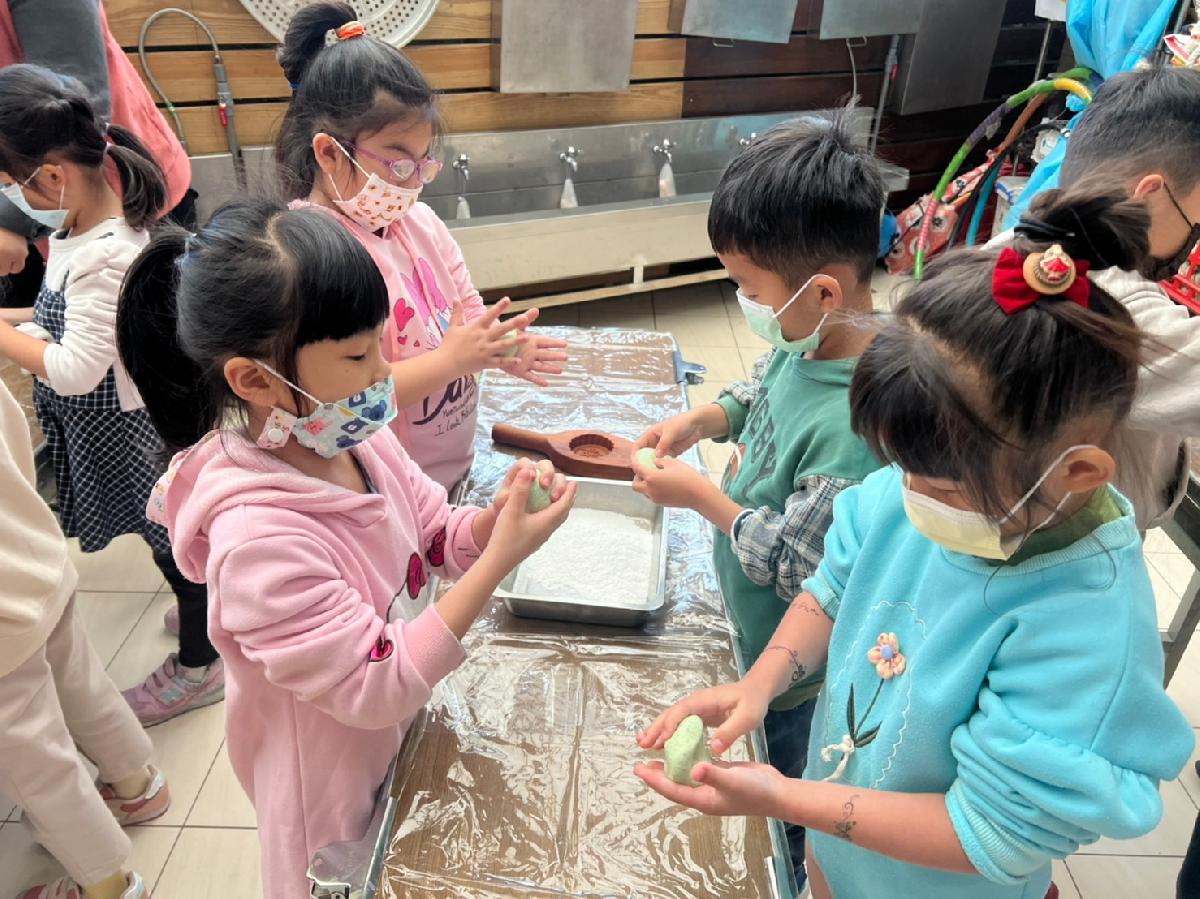 line_album_41做蟻粄_220401_10 line_album_41做蟻粄_220401_10
