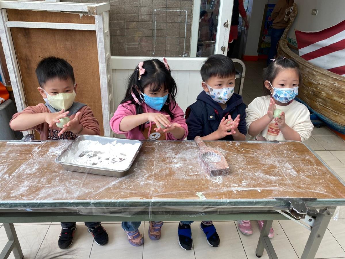 line_album_蟻粄_220401_2 line_album_蟻粄_220401_2