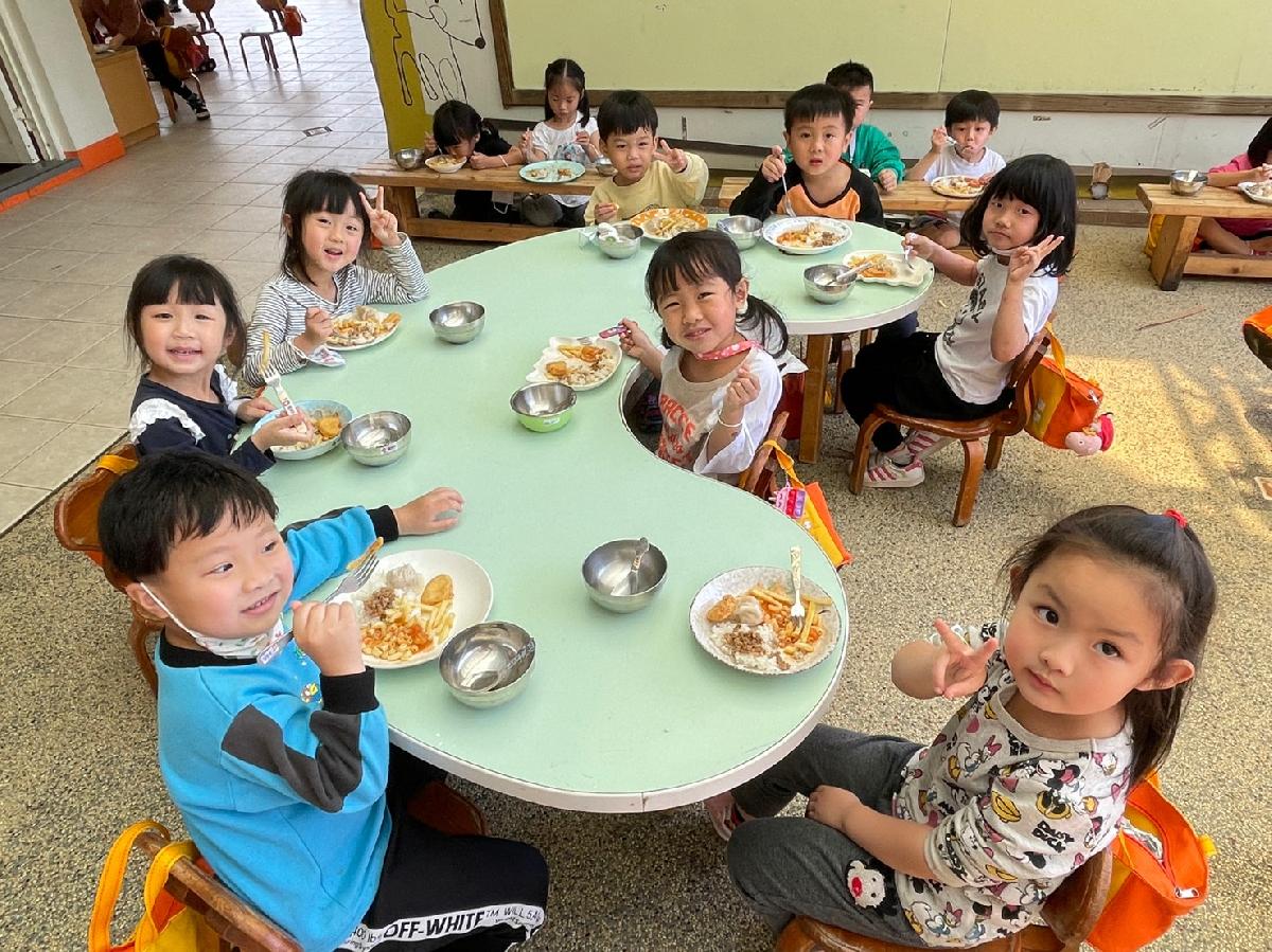line_album_111-4-6兒童節大餐_220406_15 line_album_111-4-6兒童節大餐_220406_15