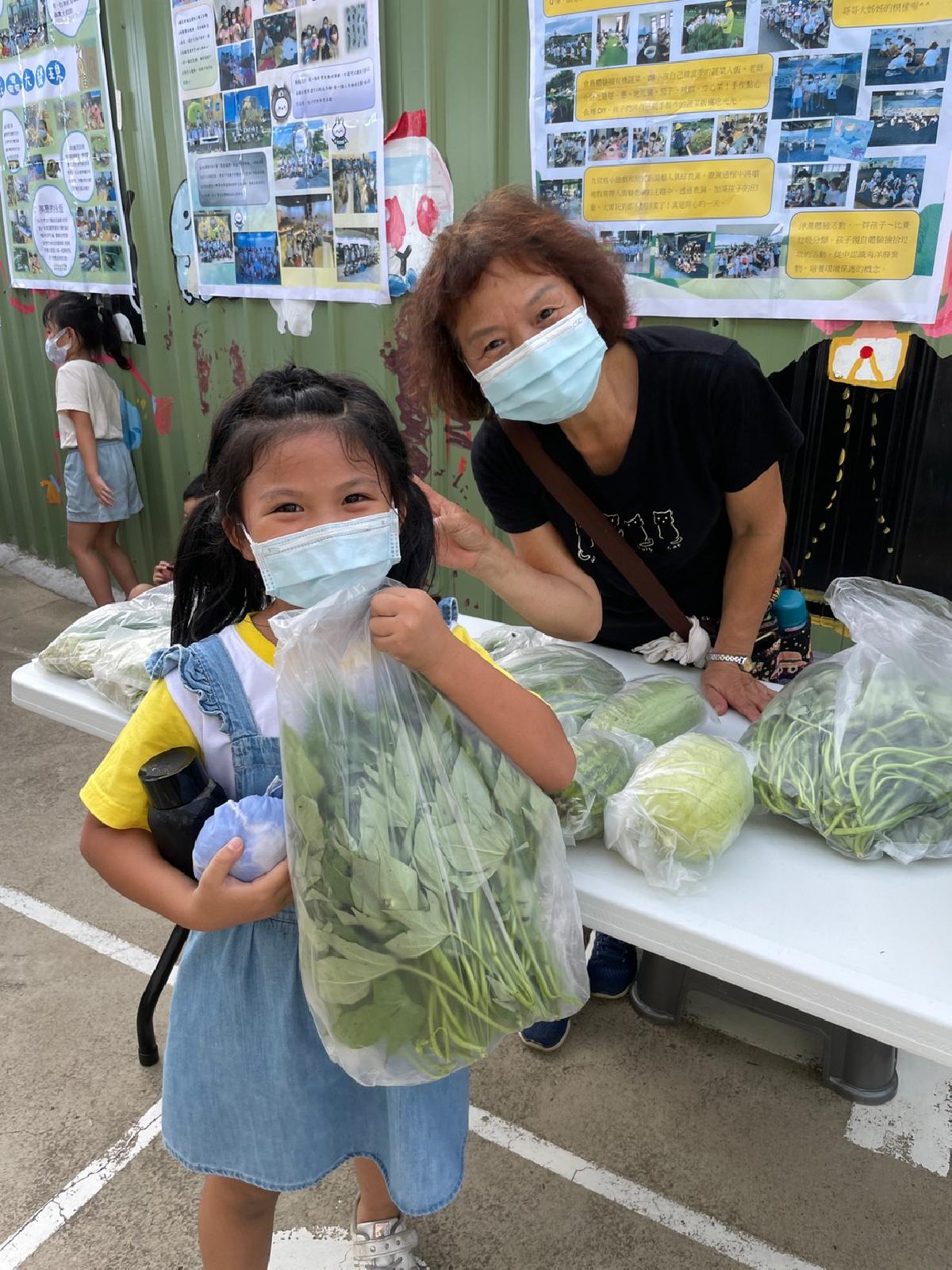 line_album_220827_28 line_album_220827_28