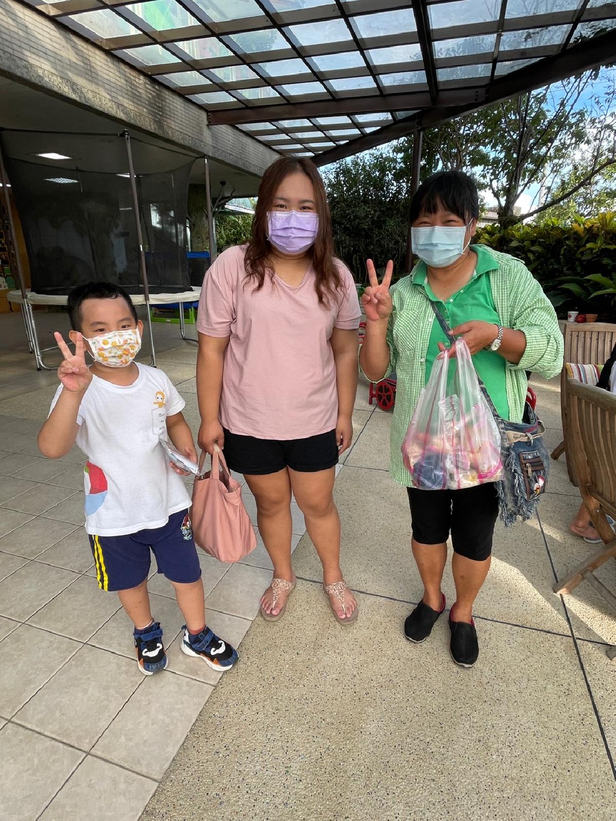line_album_220827_62 line_album_220827_62