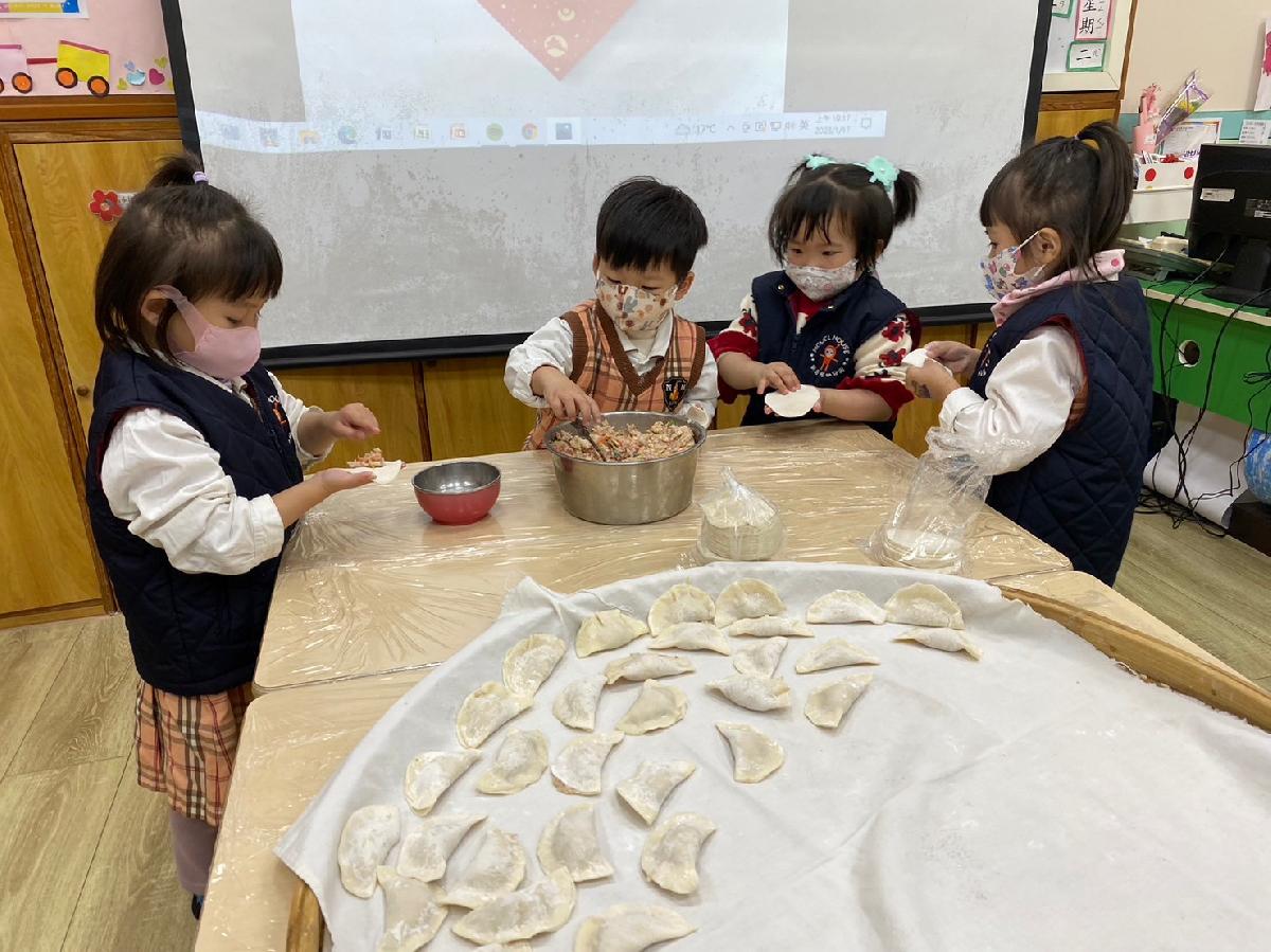 112-01-17~年俗活動~包水餃 112-01-17~年俗活動~包水餃