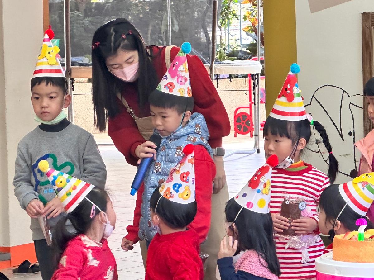 112-1-19~園慶+拜年 (78) 112-1-19~園慶+拜年 (78)