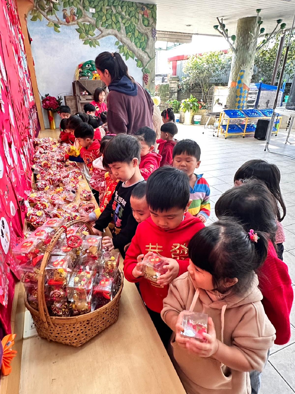 112-1-19~園慶+拜年 (21) 112-1-19~園慶+拜年 (21)