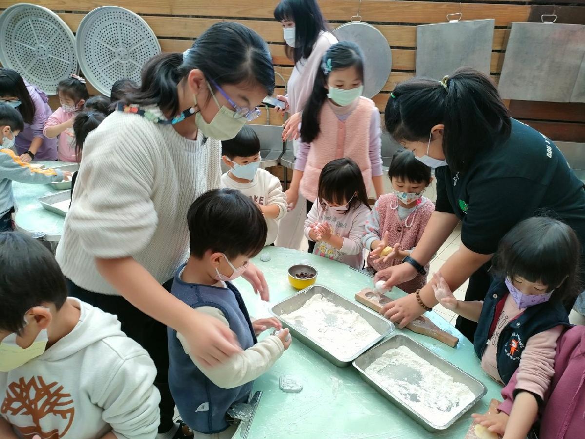 歡慶天穿日diy五色粄 (74) 歡慶天穿日diy五色粄 (74)