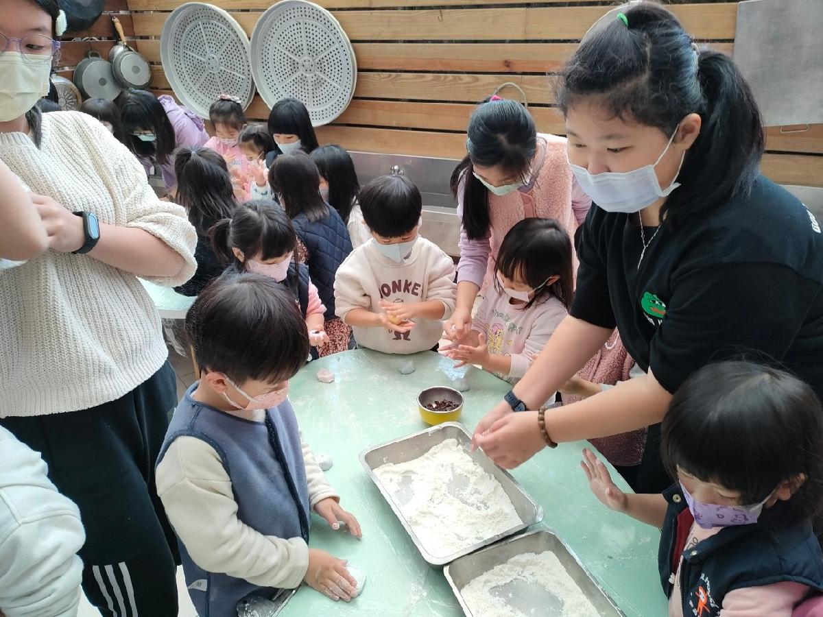 歡慶天穿日diy五色粄 (76) 歡慶天穿日diy五色粄 (76)