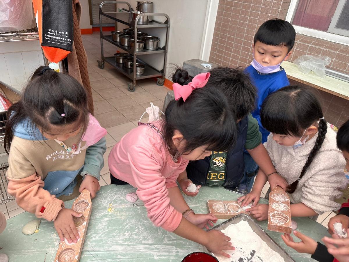 歡慶天穿日diy五色粄 (100) 歡慶天穿日diy五色粄 (100)