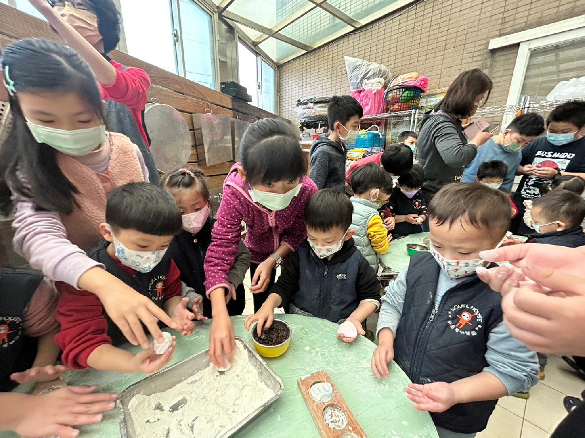 歡慶天穿日diy五色粄 (110) 歡慶天穿日diy五色粄 (110)