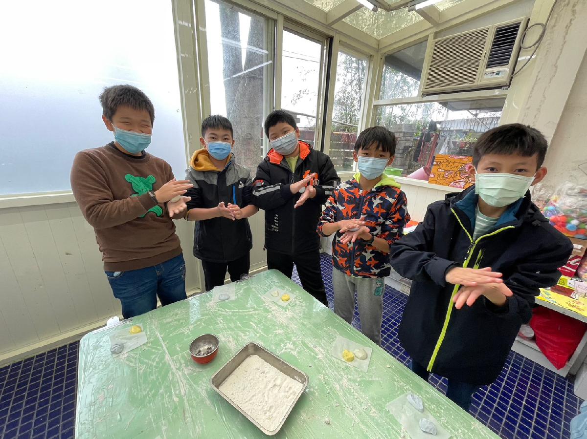 歡慶天穿日diy五色粄 (122) 歡慶天穿日diy五色粄 (122)