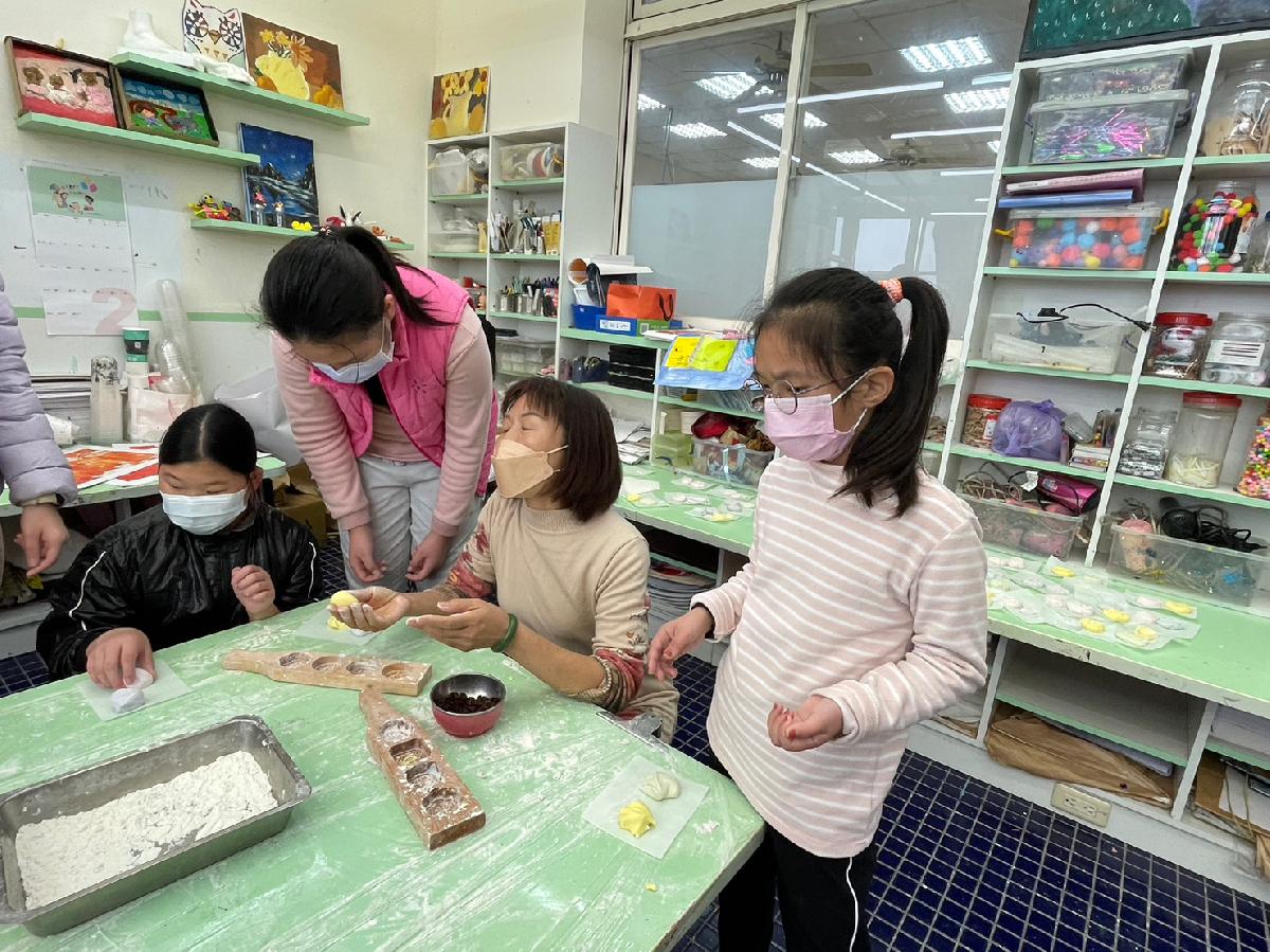 歡慶天穿日diy五色粄 (124) 歡慶天穿日diy五色粄 (124)
