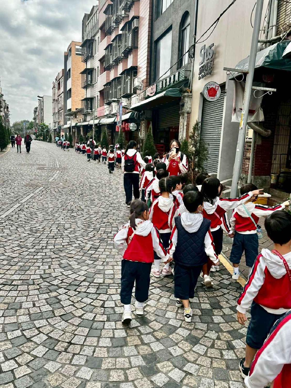 戶外教學～鶯歌之旅 (1)