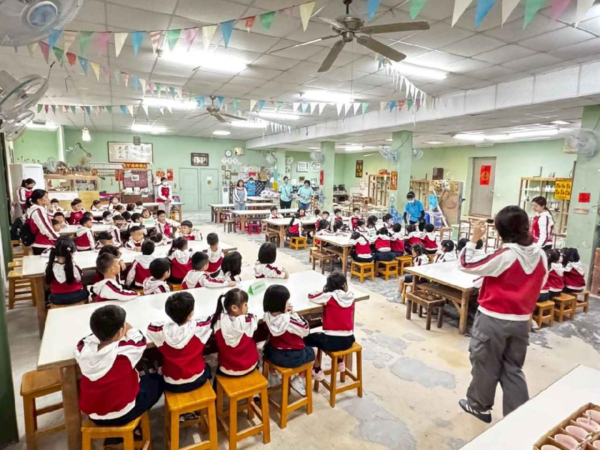 戶外教學～鶯歌之旅 (23)