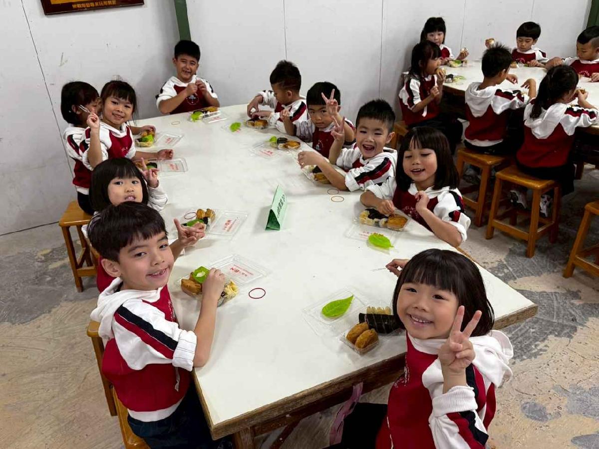 戶外教學～鶯歌之旅 (68)