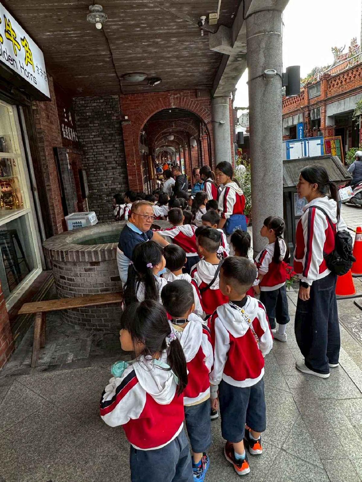 戶外教學～鶯歌之旅 (143)