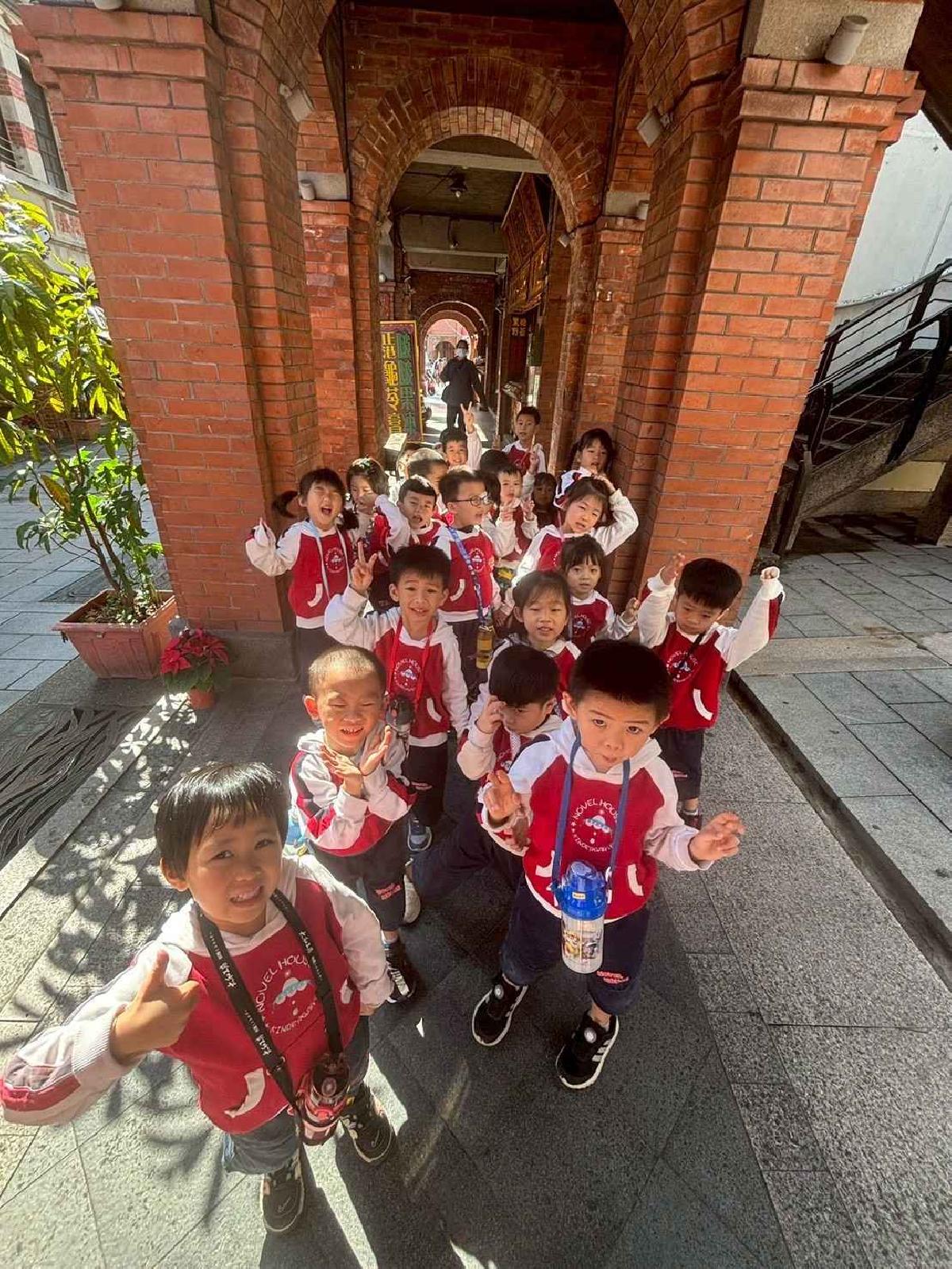 戶外教學～鶯歌之旅 (207)