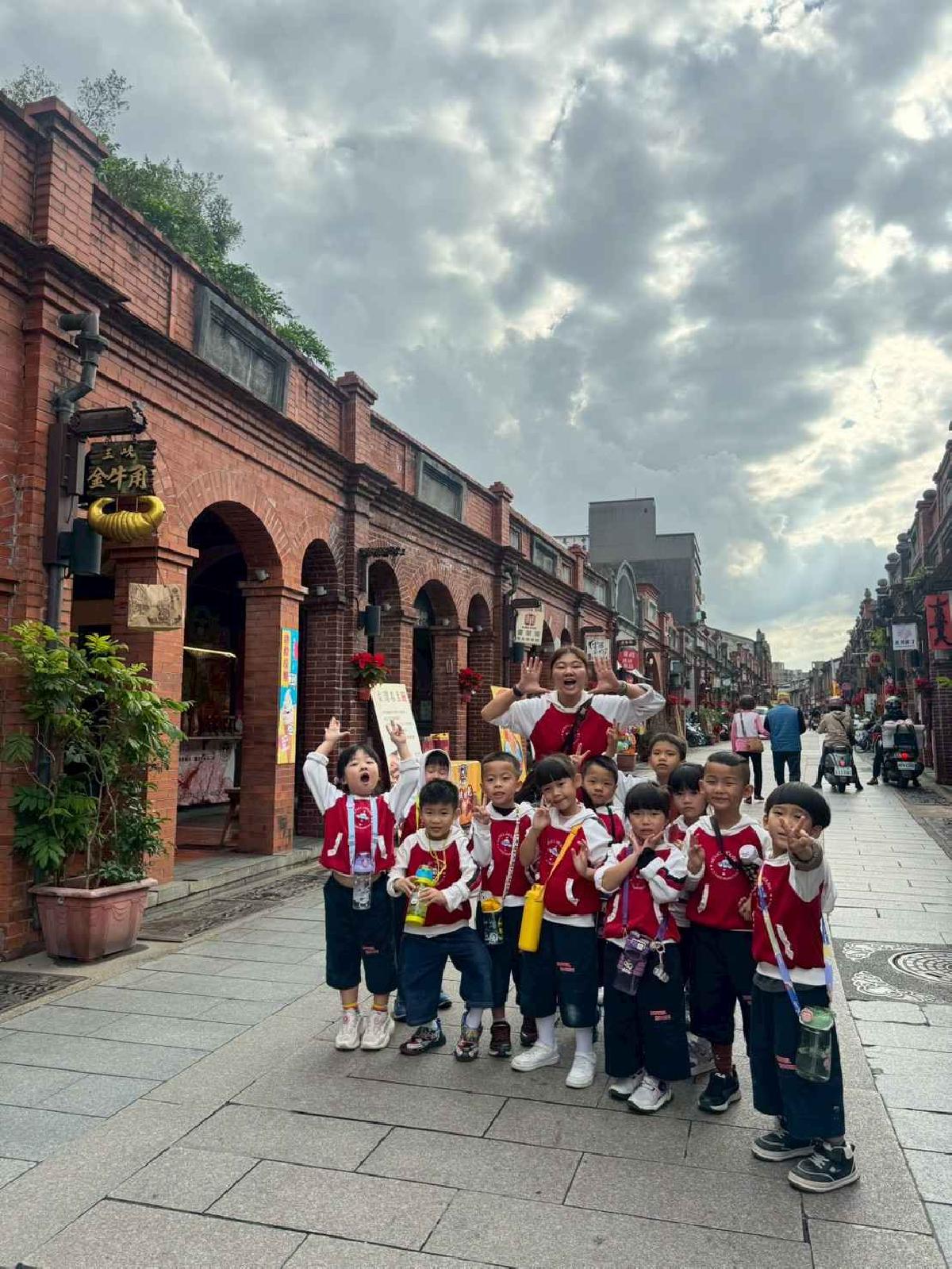 戶外教學～鶯歌之旅 (209)