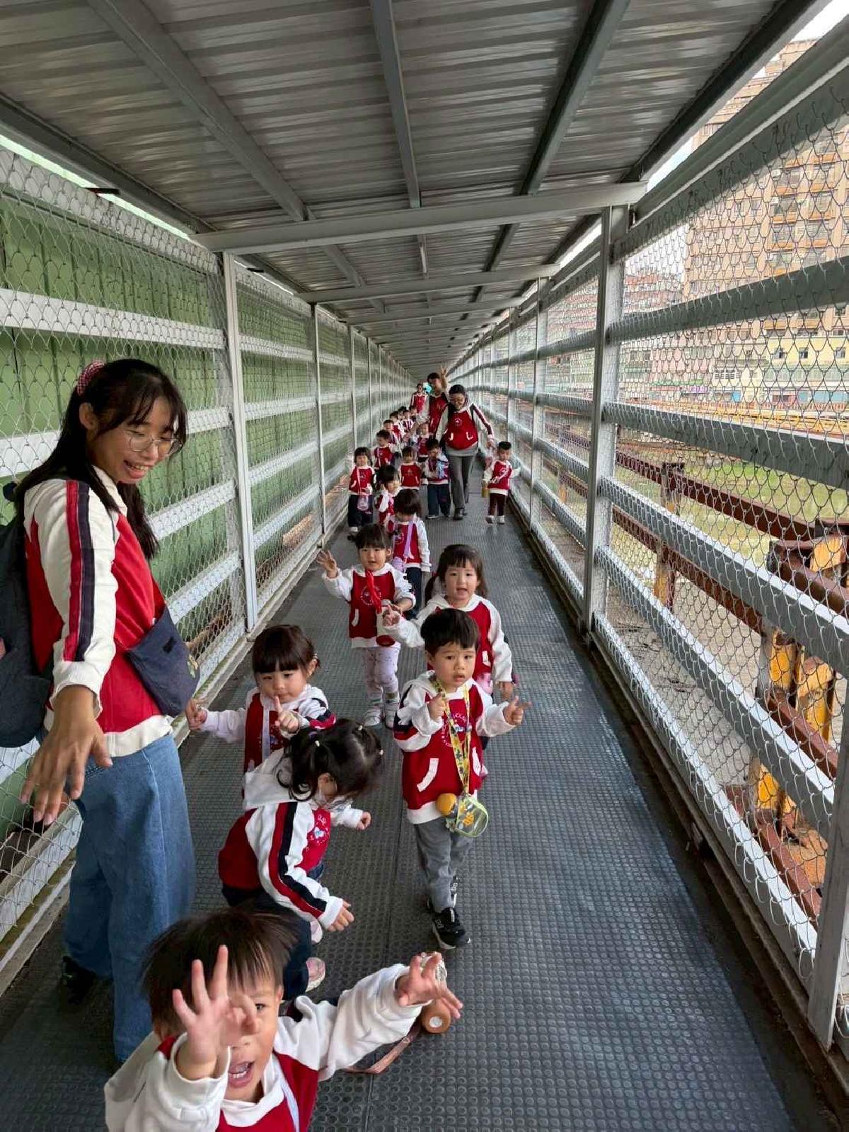 戶外教學～鶯歌之旅 (228)