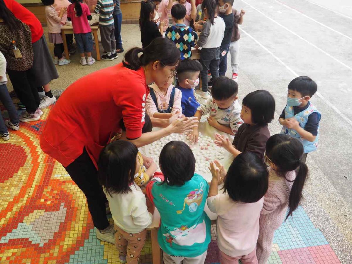 冬至搓湯圓 (13)