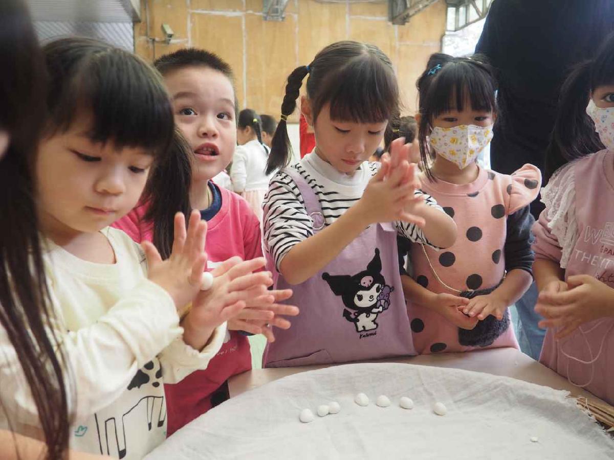 冬至搓湯圓 (70)