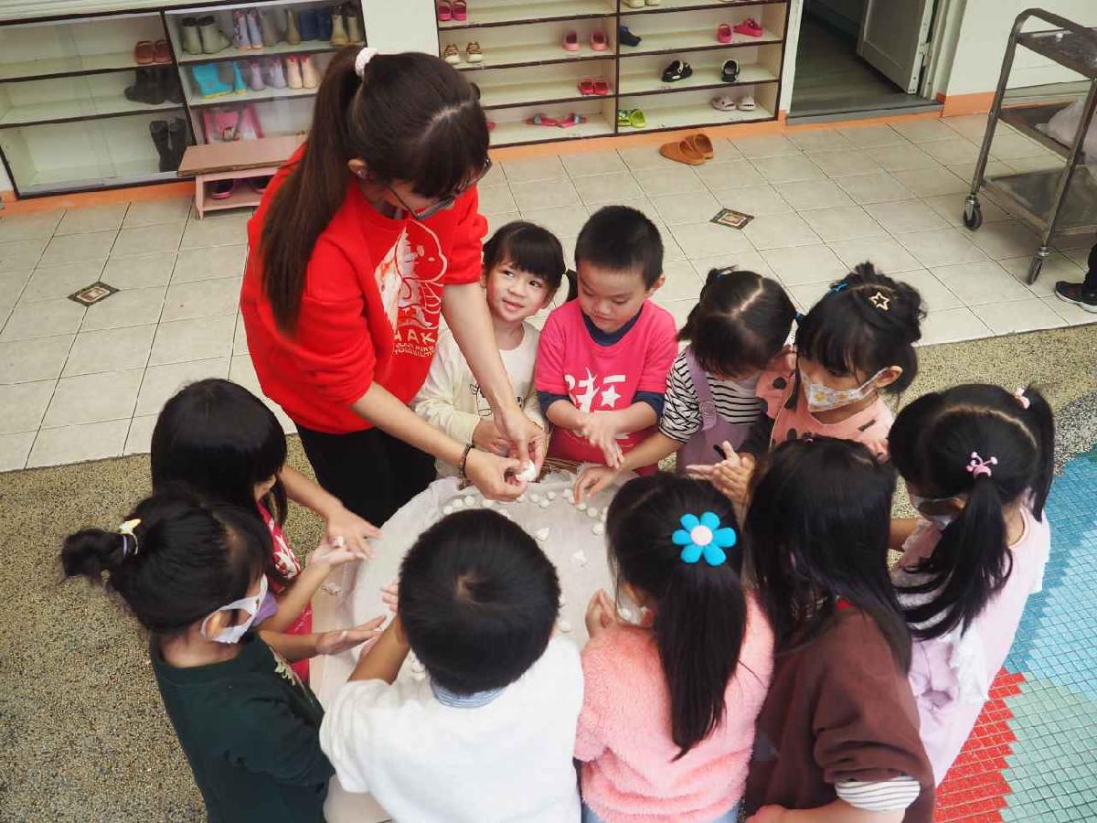 冬至搓湯圓 (111)