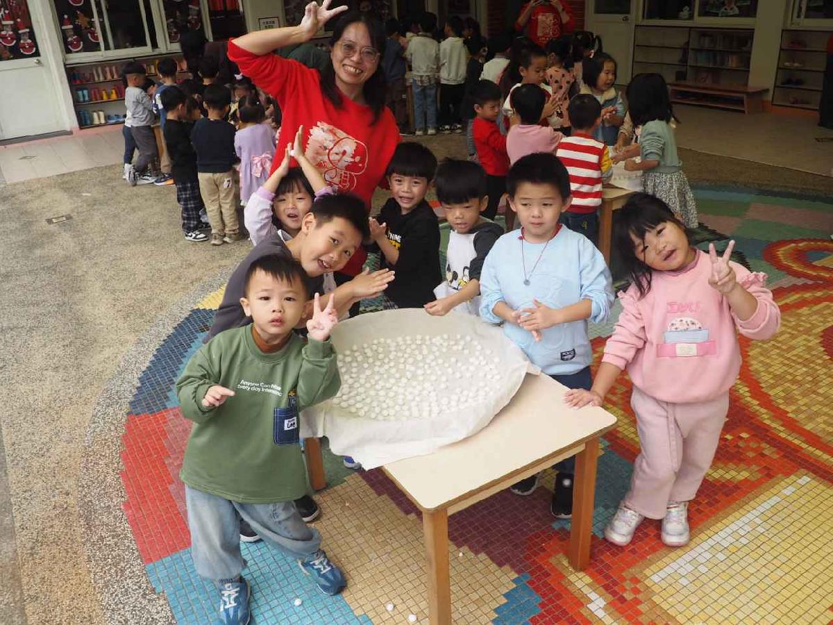 冬至搓湯圓 (121)