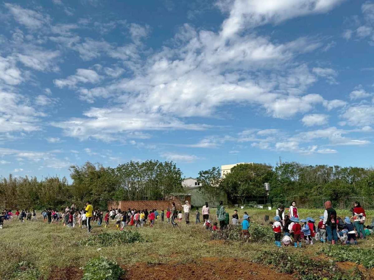 114-12-29-田園樂~全園挖地瓜趣 114-12-29-田園樂~全園挖地瓜趣