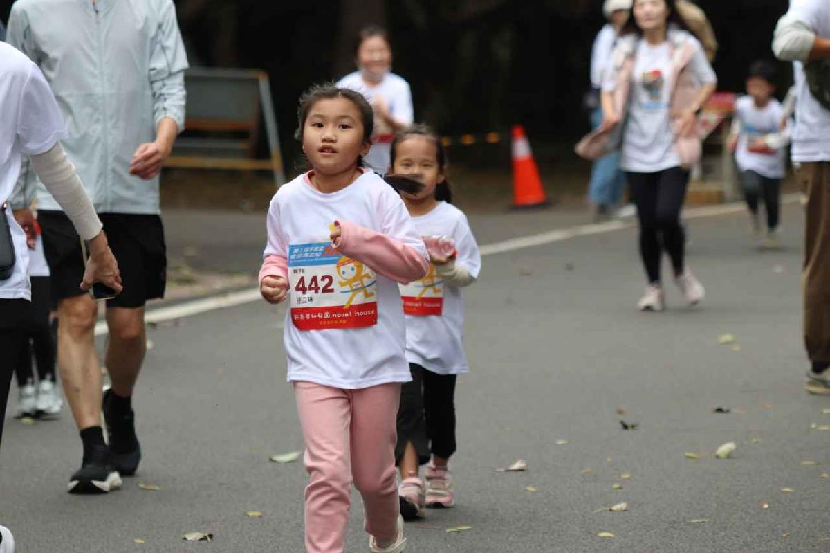 第一屆宇宙盃迷你馬拉松花絮5 (11)