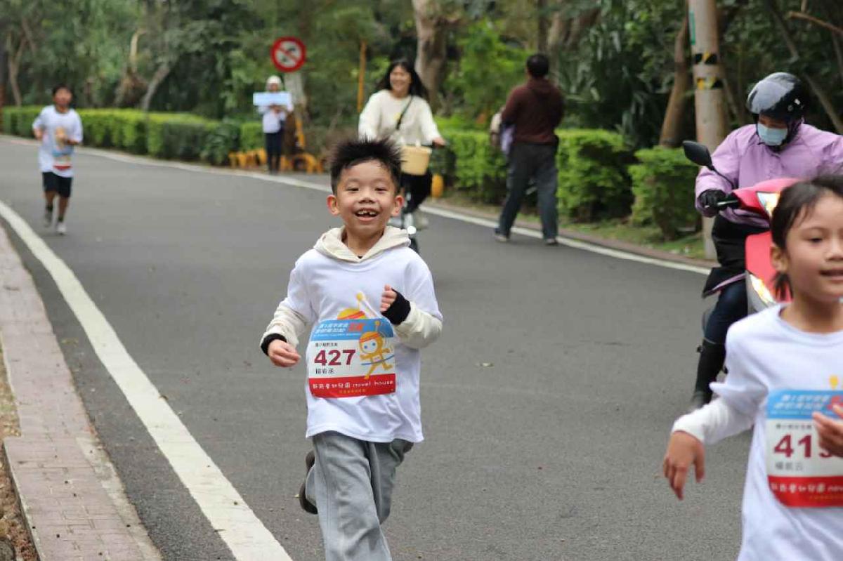 第一屆宇宙盃迷你馬拉松花絮5 (411)