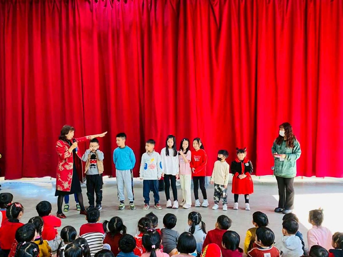 新學屋安親班期末獎學金頒獎~ (22)