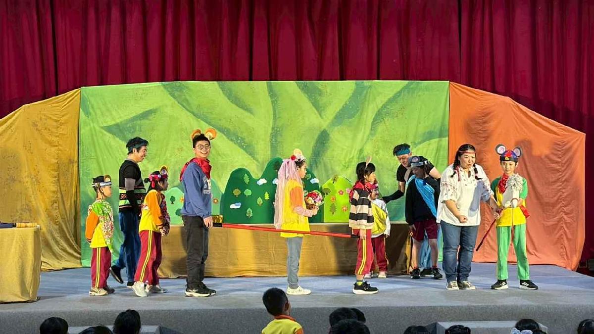 歡慶兒童節欣賞「九歌兒童劇團」花絮1 (250)