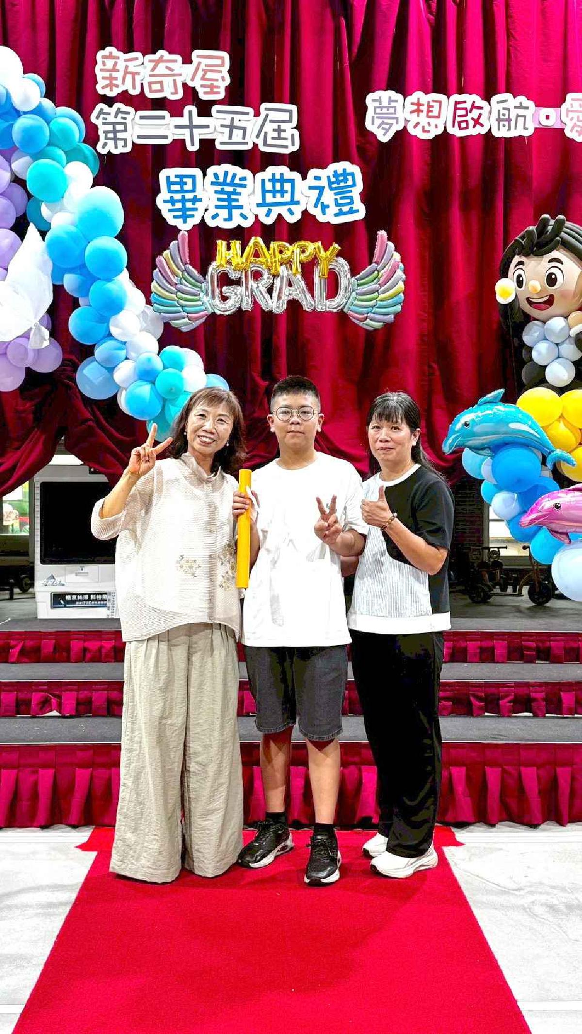 line_album_畢典_260623_71