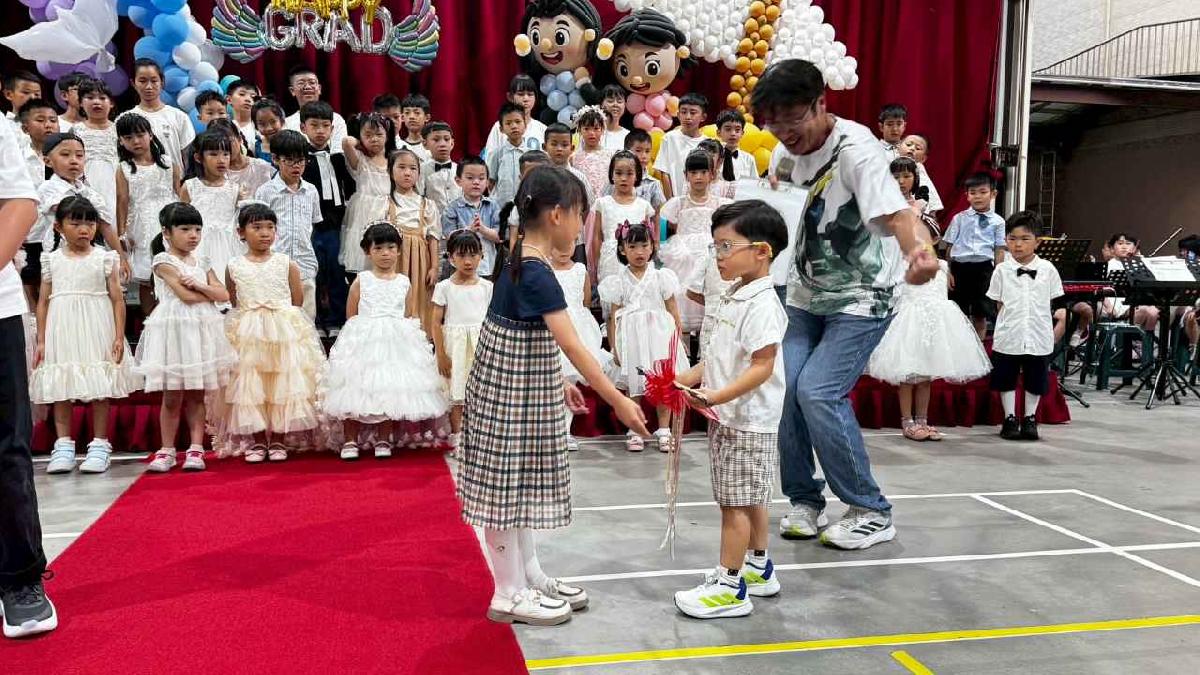 line_album_畢典_260623_107