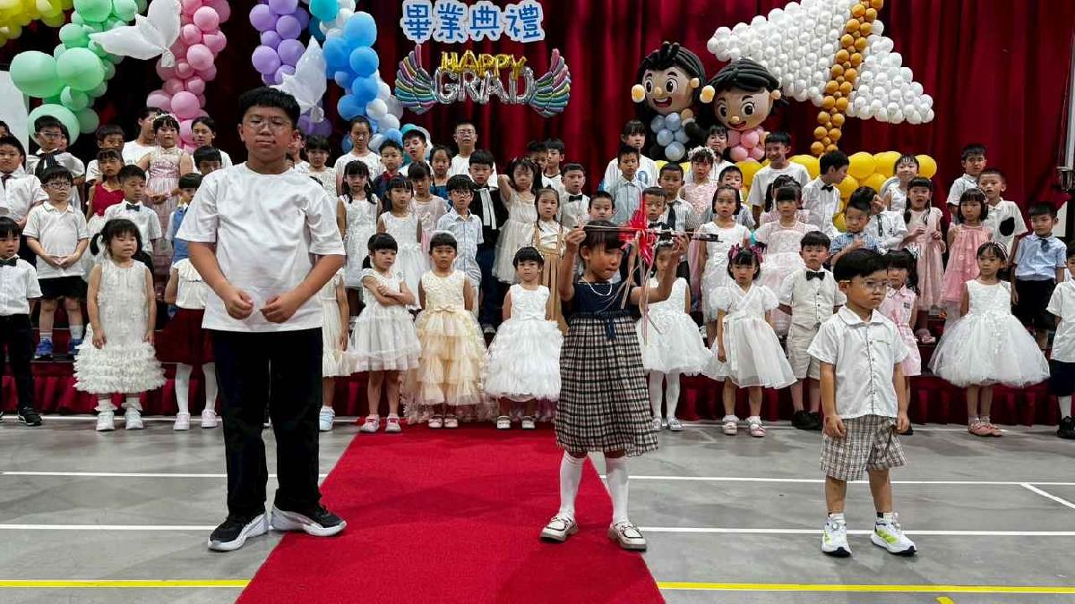 line_album_畢典_260623_108