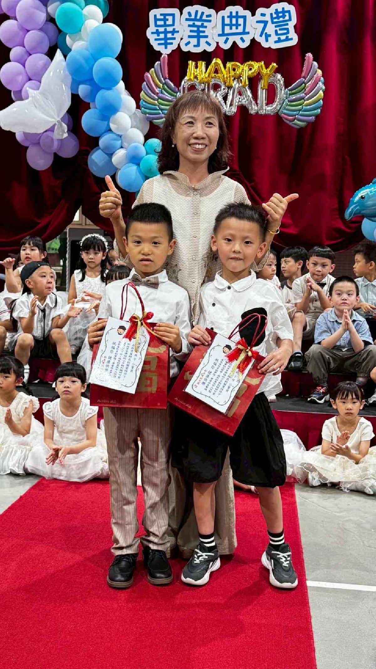 line_album_畢典_260623_121