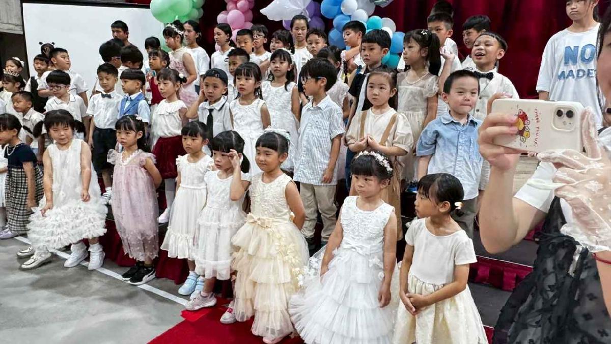 line_album_畢典_260623_142