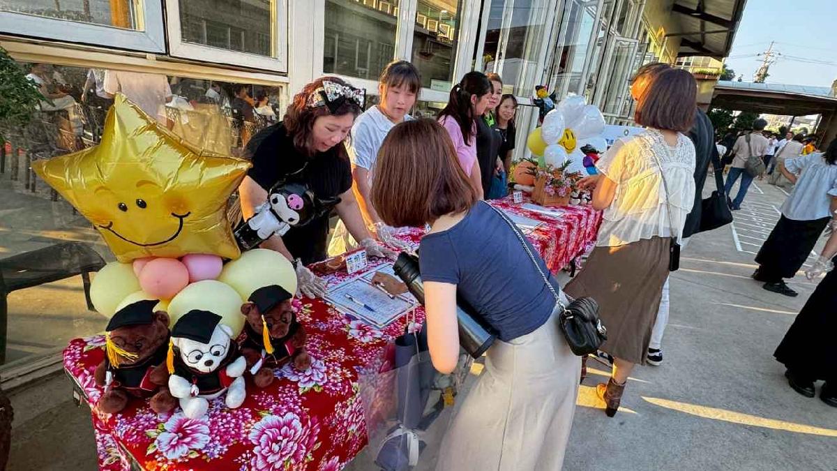 line_album_畢典_260623_196