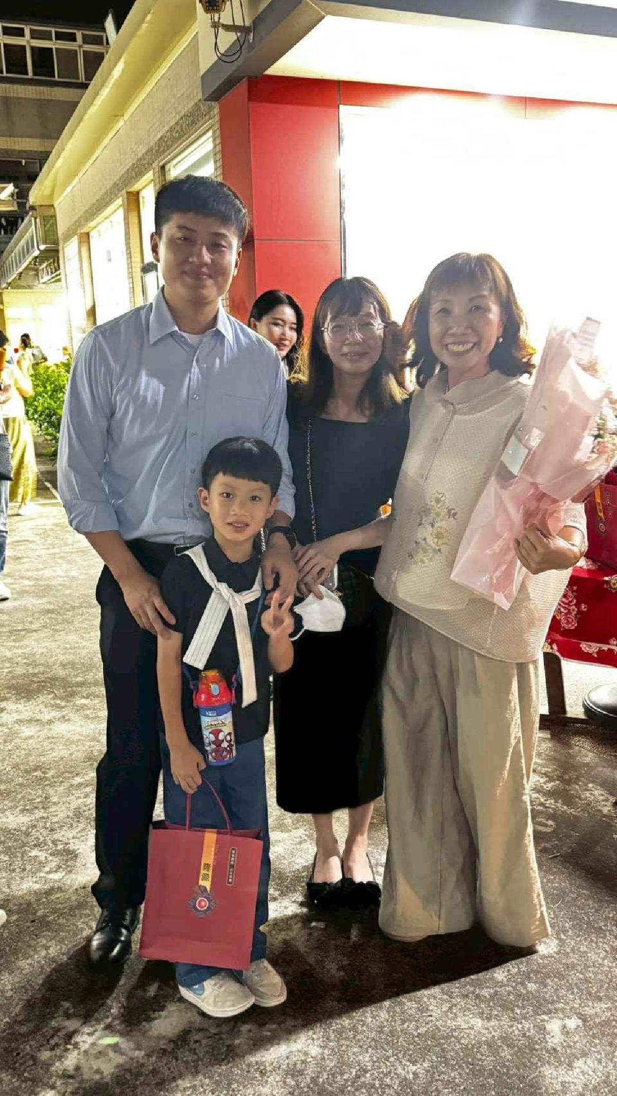 line_album_畢典_260623_249