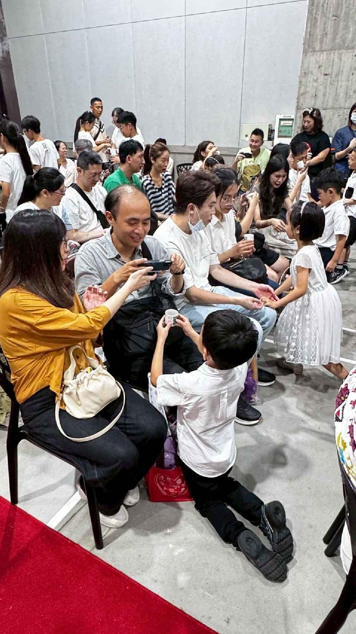 line_album_畢典_260623_325