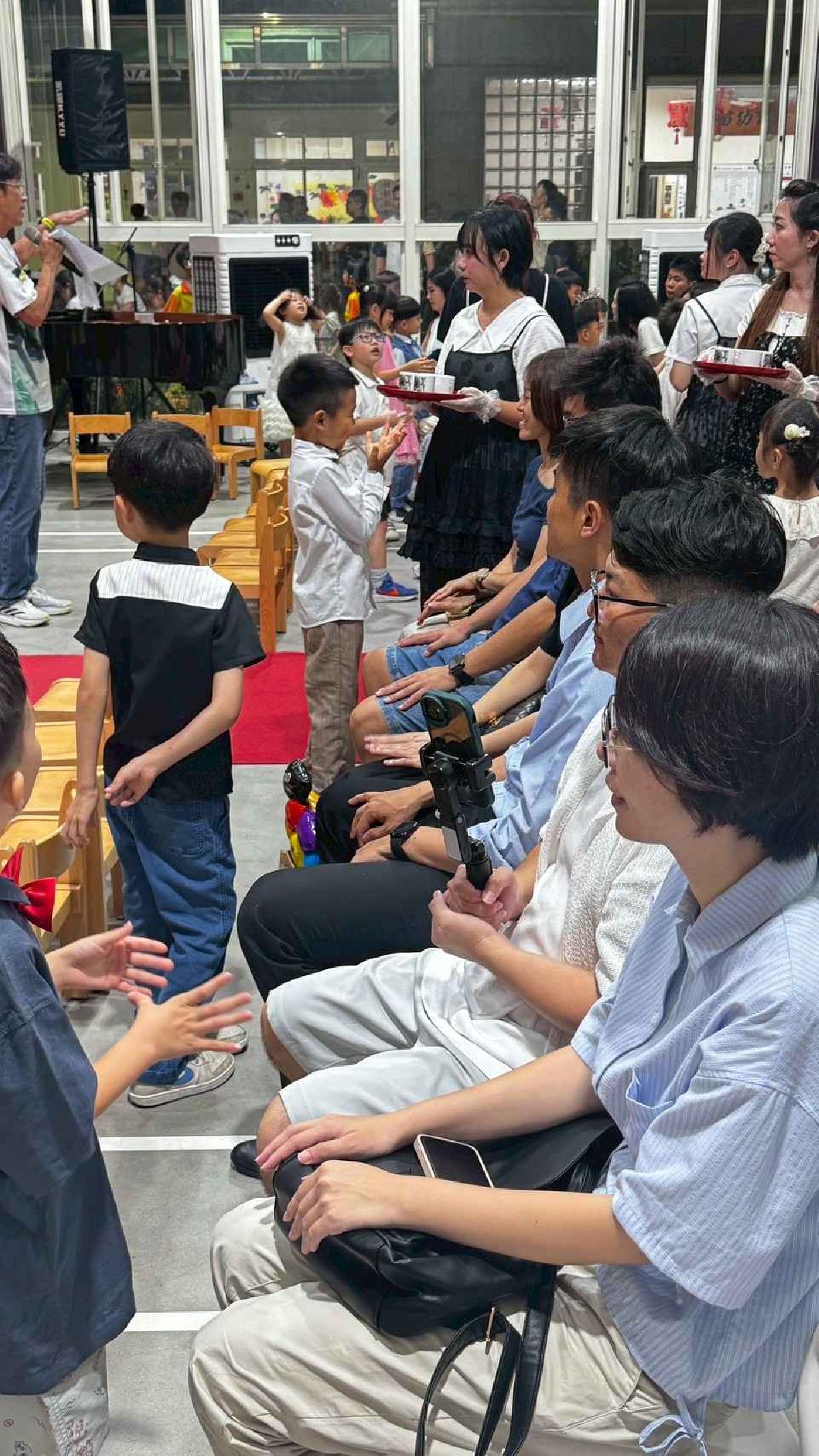 line_album_畢典_260623_341