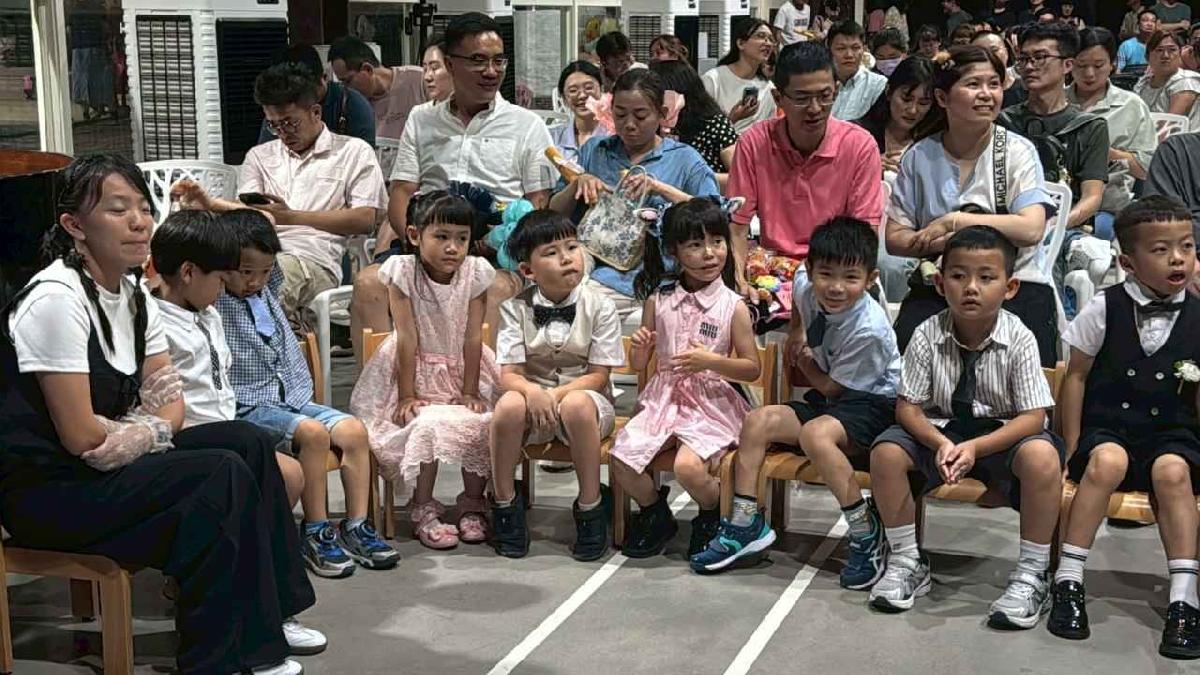 line_album_畢典_260623_395
