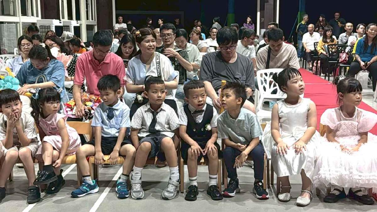 line_album_畢典_260623_398
