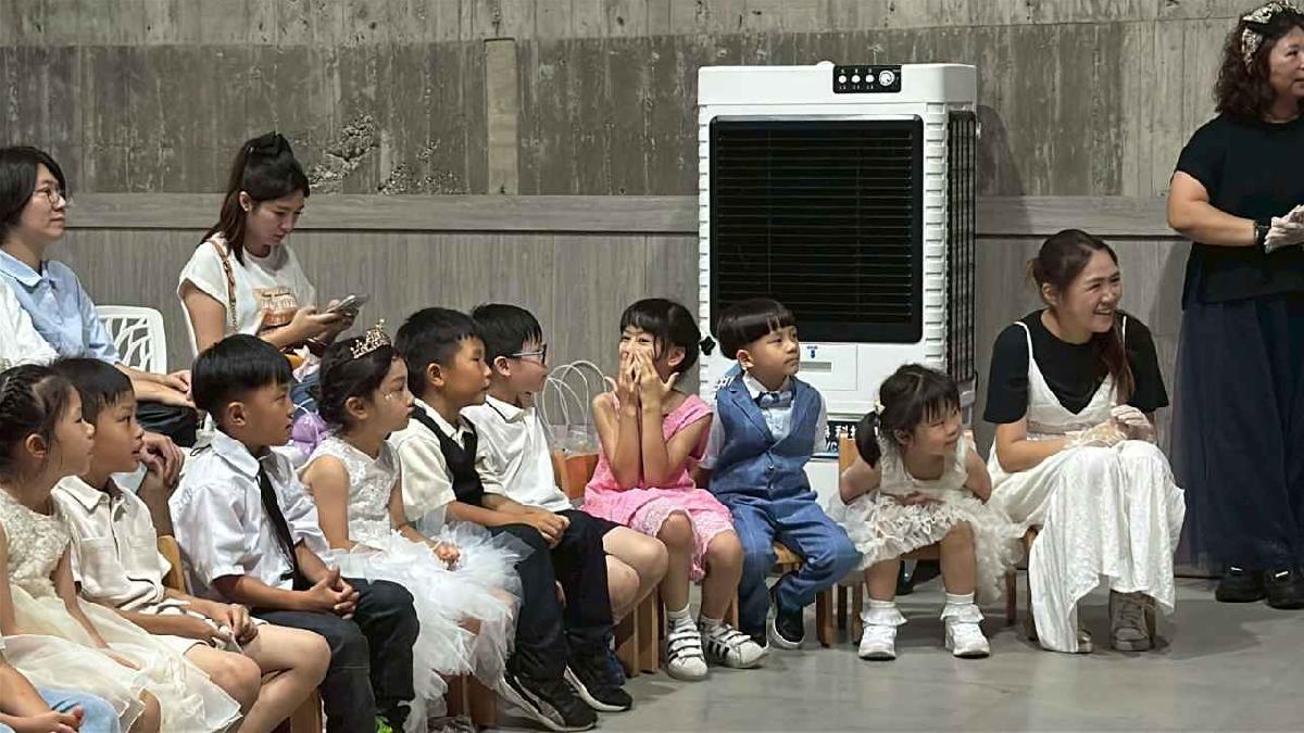 line_album_畢典_260623_484