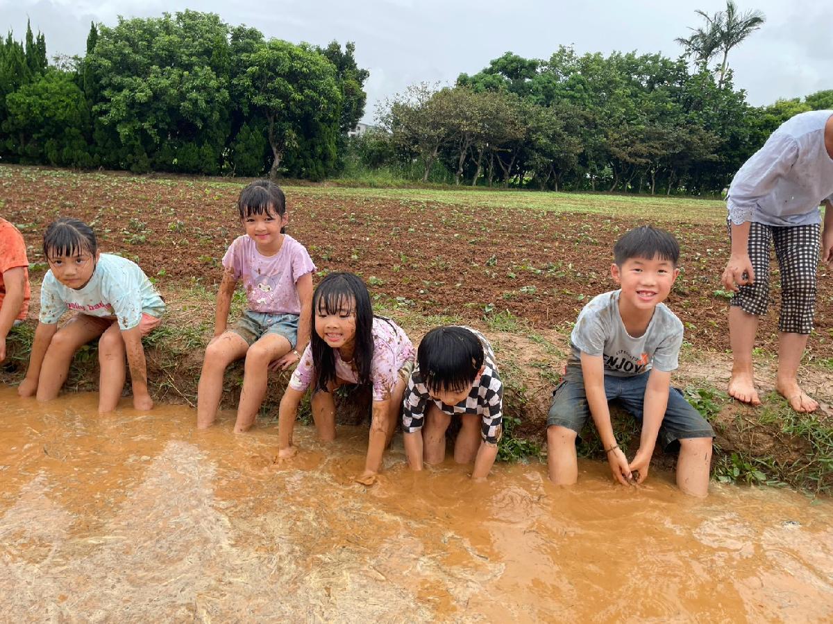 115-8-24-安親班田裡泥巴賽 (34)