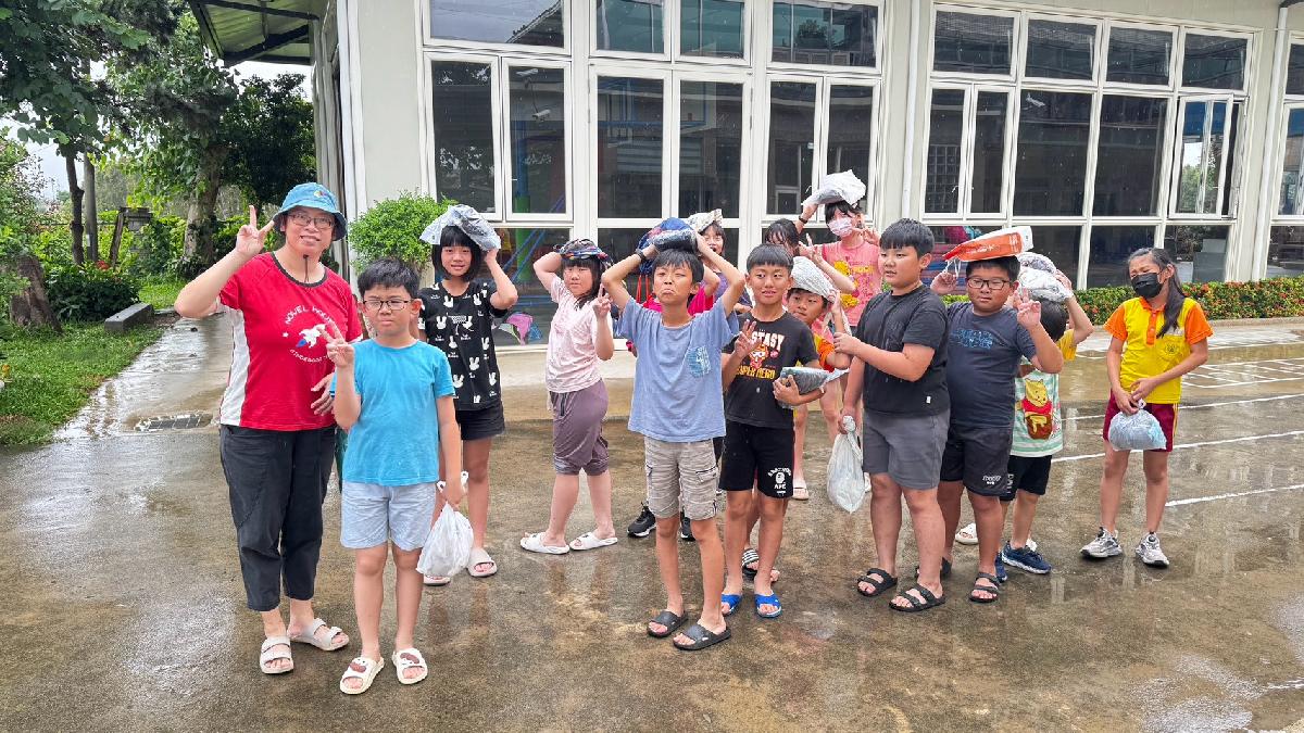 115-8-24-安親班田裡泥巴賽 (9)