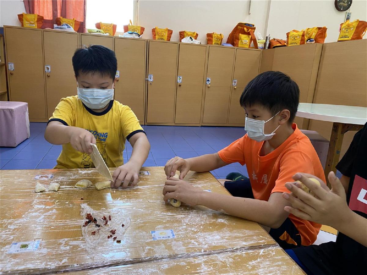 祖父母節~小朋友手作南瓜饅頭 (99) 祖父母節~小朋友手作南瓜饅頭 (99)