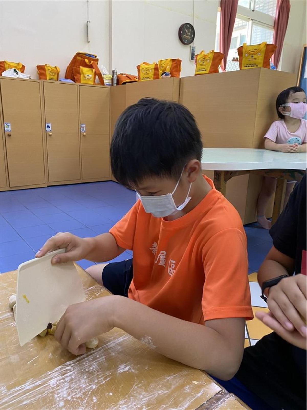 祖父母節~小朋友手作南瓜饅頭 (101) 祖父母節~小朋友手作南瓜饅頭 (101)