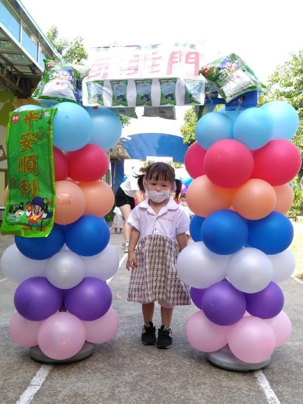 乖乖門 (82) 乖乖門 (82)
